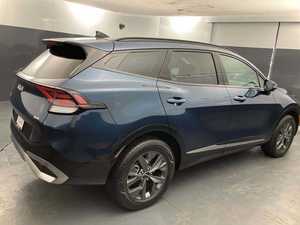 Magnifique bleu 2024 pour Sportage Hybrid SX-Prestige AWD (d'occasion - excellent état) Démarrage à distance Jantes en alliage Gauche Foncé - Product Image 2