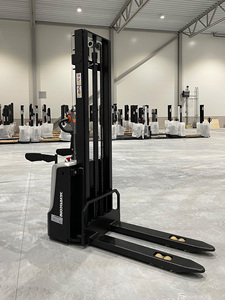 รถยกพาเลทไฟฟ้า Linde ขนาด 1500 มม. พร้อมเสาสามตอน ยางตัน สำหรับใช้งานภายในอาคาร ใหม่ ใช้เซลล์เชื้อเพลิงไฮโดรเจน ขับเคลื่อน 4x4 แบบแมนนวล - Product Image 6