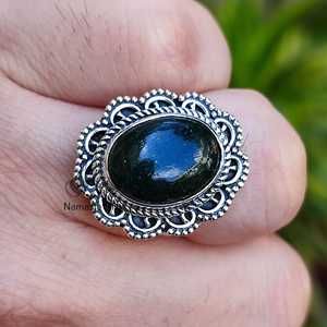 Anillo de Plata de Ley 925 con Jade Verde, Anillo Boho Hecho a Mano con Gema Ovalada Natural, Anillo de Promesa, Joyería con Piedra de Nacimiento de Marzo - Product Image 3