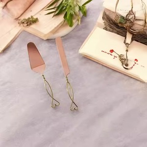 Unique Designer Handle Cake Server Cortador de postres de lujo para pasteles Pasteles Bodas Fiestas y ocasiones - Product Image 6
