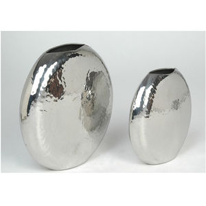 Vase en arc de pétales métalliques radieux, conçu pour des arrangements floraux gracieux et la beauté intérieure - Product Image 3