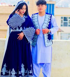 Vestido de Encaje Vintage para Pareja Afgana, Traje Tradicional Hecho a Mano, Ropa Étnica Pashtún para Bodas, Conjunto a Juego para Hombre y Mujer, Cintura Natural - Product Image 3