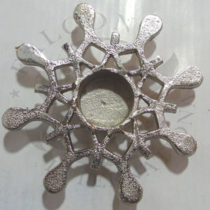 Modern Premium Home Decoration Hand Painted Aluminum Tealight <b>Candle</b> Holder in Snowflake Design Best Selling for Christmas - Product Image 2