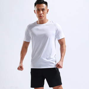 Venta al por mayor transpirable gimnasio desgaste logo nueva llegada ropa deportiva hombres conjunto corto chándal - Product Image 2