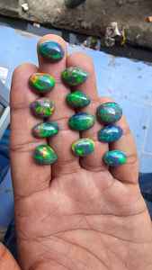 โอปอลดำเอธิโอเปีย AAA หลายสี รูปทรงคาโบชอง คละแบบ พลอยหลวม คุณภาพดีจากธรรมชาติ สำหรับทำเครื่องประดับ ราคาขายส่ง H GEMS - Product Image 4