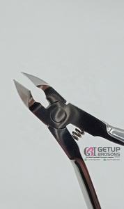 คีมตัดเล็บหนังสีเงินแบบมืออาชีพทำจากสเตนเลสสตีลเครื่องมือด้านความงามปรับแต่งโลโก้และสีของคุณเอง - Product Image 4