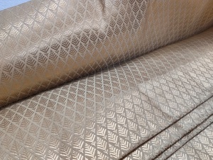 Tissu de soie brocart de luxe pour vêtements, robes et décoration intérieure, tissu de soie brocart en gros, texture riche, motifs vibrants - Product Image 6