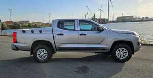 MEJORES OFERTAS PARA Mitsubishi L200 Triton Sportero GLX+ USADO, Camioneta Doble Cabina 2.4L Turbo - Product Image 2