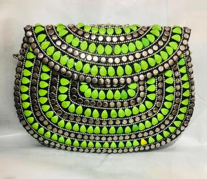 Bolsos y embragues tribales de mosaico hechos a mano personalizados ideales para reventa por tiendas de accesorios de moda para reventa - Product Image 6