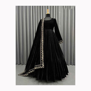 Dernière conception de robe de soirée pour femmes de style pakistanais robes fantaisie en soie pour femmes à vendre - Product Image 2