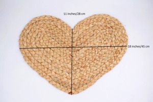 Napperon en jacinthe d'eau tissée en forme de coeur Produits écologiques Fabriqué au Vietnam Décoration de table Napperon tissé en gros - Product Image 3