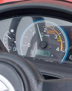 รถแทรกเตอร์ล้อยางมือสอง Kubota BX2680 สำหรับงานเกษตรกรรม พร้อมชิ้นส่วนสำคัญ เช่น ลูกปืน เครื่องยนต์ มอเตอร์ เกียร์ ปั๊ม เกียร์บ็อกซ์ - Product Image 3