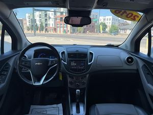 2016 Chevrolet Trax LTZ AWD asientos de cuero usados cámara trasera de coche aleación de aluminio portaequipajes R17 tamaño del neumático caja de cambios automática izquierda - Product Image 3