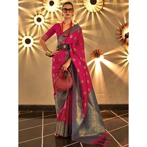 Encantador Sari de Seda Rosa Rani con Blusa para Fiestas y Bodas - Product Image 2