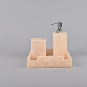 Décoration de salle de bain en résine artisanale, ensemble de distributeurs en cristal de 5 pièces avec tailles personnalisées - Product Image 1