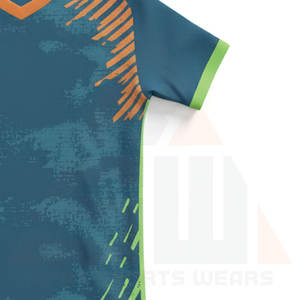 Ensemble d'uniformes de football respirants à manches courtes de qualité supérieure pour clubs et académies - Léger pour l'été avec performance toutes saisons - Product Image 4