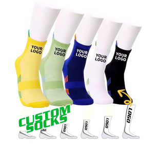 Chaussettes de sport sur mesure de haute qualité Chaussettes unisexes pour hommes et femmes Chaussettes avec logo personnalisé Chaussettes GAA Chaussettes de sport midi Chaussettes de sport OEM - Product Image 2