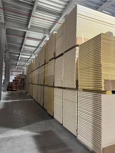 DEWOO Moderne WPC Porte Feuille 740mm & 840mm. Bois Plastique Composite Surface Finie Ouverture Manuelle Vietnam Usine En Gros - Product Image 3