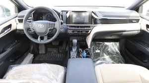 Toyota Camry d'occasion - 2.5L HEV - Product Image 2