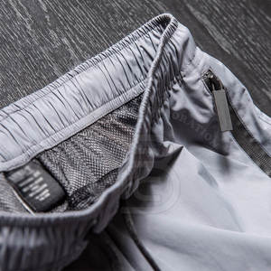 Pantalones rectos informales de estilo callejero para hombre, cintura alta, opciones de cintura media, tela de nailon de algodón negro, cierre de cordón OEM - Product Image 6