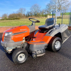 Vente en gros / Fournisseur de tracteurs à gazon Husqvarna TC138 à essence / à pétrole - Product Image 1