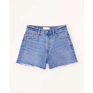 Shorts en jean grande taille pour femmes, personnalisés avec des strass, couture délavée, patch brodé, shorts en jean pour femmes - Product Image 1