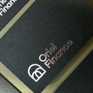 Impression de cartes de visite en papier d'estampage à chaud argenté - Product Image 2