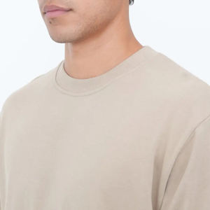 Camiseta corta de gran tamaño para hombre de alta calidad con cuello redondo personalizado en blanco 100% algodón diferentes tamaños longitud regular mangas cortas - Product Image 4