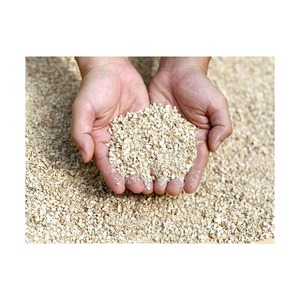 Farine de maïs de qualité supérieure, foin d'alfalfa pour l'alimentation des poissons et du bétail, origine Canada, prémélange de vitamines et de minéraux - Product Image 5