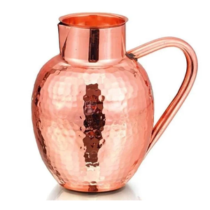 Carafe à eau en cuivre martelé avec couvercle assorti et poignée solide pour une utilisation bien-être ayurvédique - Product Image 1