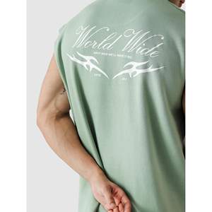 Camiseta Verde Menta con Decoración Bordada, Disponible en Todo el Mundo - Product Image 2