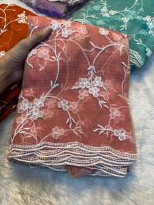 Sari/Shari de Seda con Hilo Suave y Bordado, el Más Vendido, para Mujeres Adultas, de la India, en Stock - Product Image 4