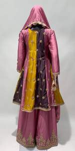 Tenue de fête, tissu fantaisie, Kurti, pantalon, dupatta, magnifique broderie, robe de couleur rose, costume de fête, tenue traditionnelle - Product Image 4