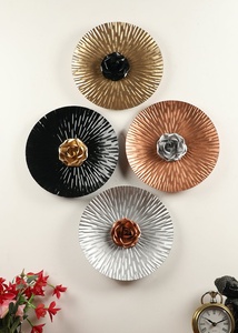 Ensemble d'art mural moderne en métal 04 plaques décoratives faciles à accrocher pour salon chambre bureau hôtel mariage fêtes d'anniversaire - Product Image 3