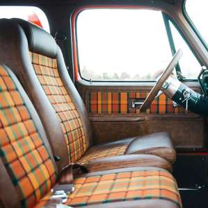 Venta al por Mayor de Chevrolet K20 Suburban 1975 Usado, Personalizado, Gasolina, Manual, 2500 GVW, Origen Estadounidense, Sin Servicio Postventa - Product Image 4