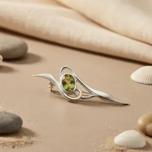 Pendentif moderne pour femme en argent sterling 925 avec péridot et placage rhodium, bijou de style religieux avec perle comme matériau principal - Product Image 3