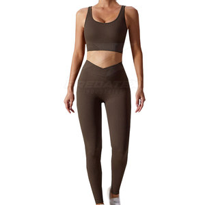 Conjunto de Yoga para Mujer de Alta Calidad, Diseño Personalizado con Logotipo Frontal, Patrón Sólido, 2 Piezas, Transpirable y Ecológico, en Venta - Product Image 1