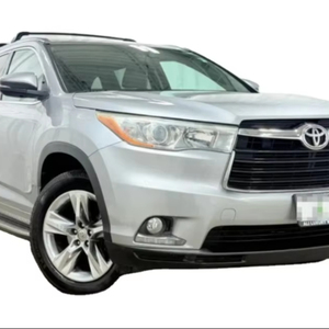 Toyota Highlander d'occasion 2015, essence, traction avant, transmission automatique, moteur V6 3.5L, véhicule d'occasion, transmission automatique intégrale - Product Image 1