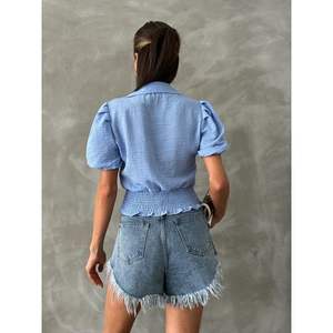 Blusas y Camisas de Lino con Estampado Floral para Mujer Topshow, Color Azul, Venta al Por Mayor - Product Image 1