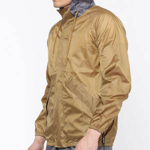 Veste coupe-vent imperméable à capuche en toile pour homme |   Haut de performance à fermeture éclair, couleur bronze doré métallisé |   Équipement de sport d'extérieur léger et pliable - Product Image 4