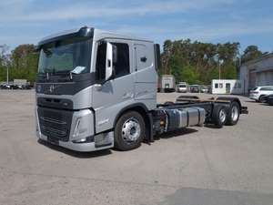 Nuevo Camión Tractor Volvo FM13 460 RTO KASSBOHRER ROLFO RIMO 6X2 2025 con Caja de Cambios Automática, Motor Diésel Euro 6 - Product Image 2