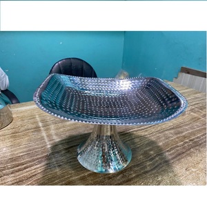 Soporte de pastel de boda de Metal personalizado hecho a mano, forma redonda, pieza única, servidor de pastel con acabado plateado, precio al por mayor - Product Image 2