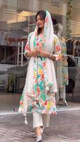 NOUVEAU DESIGNER – Ensemble Kurti et Dupatta en satin imprimé numérique fantaisie pour femme, idéal pour les soirées décontractées et les occasions spéciales