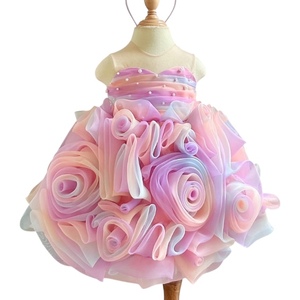 Vestido de Princesa de Tul con Cuentas y Pétalos de Rosa, Estilo Sirena, Largo hasta el Suelo, para Bebés, OEM ODM, Entrega Rápida, Vietnam - Product Image 1