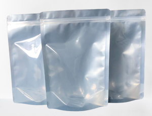 Sac debout en mylar argent personnalisé avec fermeture éclair côté transparent pour emballage alimentaire - Product Image 2