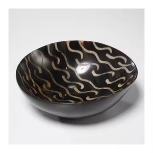 Cuencos superiores, ensaladeras de cuerno están hechos a mano y pulidos, con un estilo de diseño sostenible y decorativo con la mejor calidad - Product Image 1