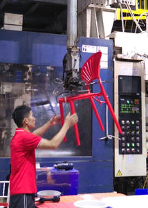 High-End Molded <b>Plastic</b> <b>Chair</b> with Ventilated Fan Back - A Confortable and Durable <b>Plastic</b> <b>Chair</b> - Product Image 3