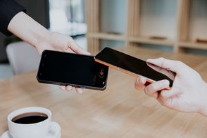 Chất Lượng Cao A80 Android 7.1 Cầm Tay Android 4 Gam <span class=keywords><strong>EFT</strong></span> <span class=keywords><strong>POS</strong></span> Ga, Máy Quét Mã Vạch PDA, <span class=keywords><strong>POS</strong></span> NFC Reader - Product Image 4