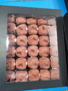 Capuche de fauconnerie arabe personnalisable en cuir, accessoires de fauconnerie pour fauconneurs, capuche pour la chasse en plein air et le son d'appel des gibiers - Product Image 3