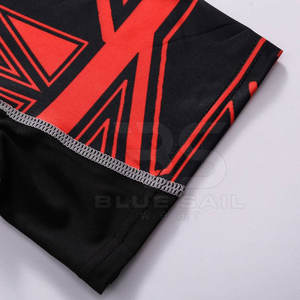 Haute qualité hommes à manches courtes MMA Rash Guard personnalisé imprimé et respirant meilleur matériau vêtements de combat - Product Image 6